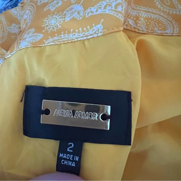 NWOT Alexia Admor Mock Neck Draped Midi Dress In Yellow Paisley - Picture 9 of 10